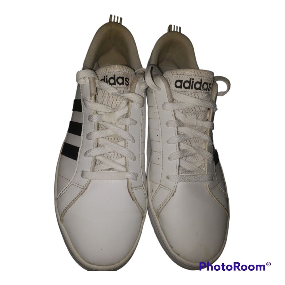 Adidas Tennis shoes